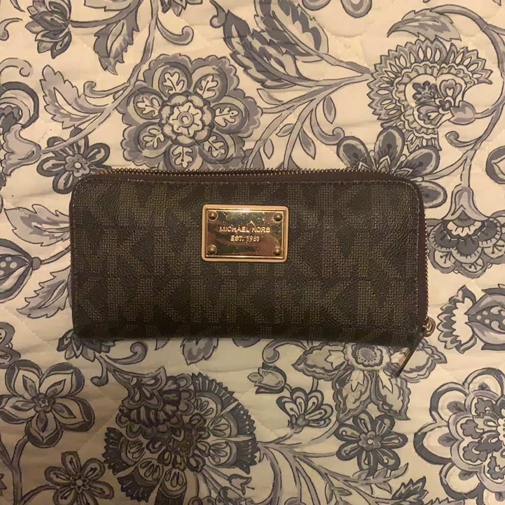 Michael Kors wallet